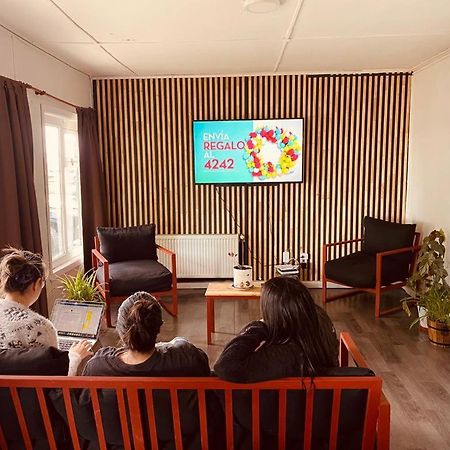 Hostel Paihuen Пуерто Наталес Екстериор снимка